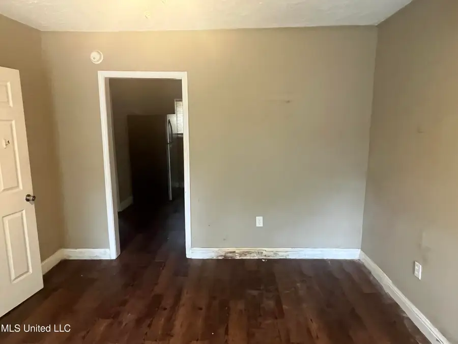215 Vandergriff Street, Jackson, MS 39209 - Image #3