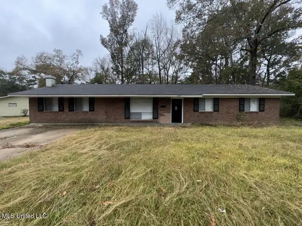 3257 Woodview Drive, Jackson, MS 39212