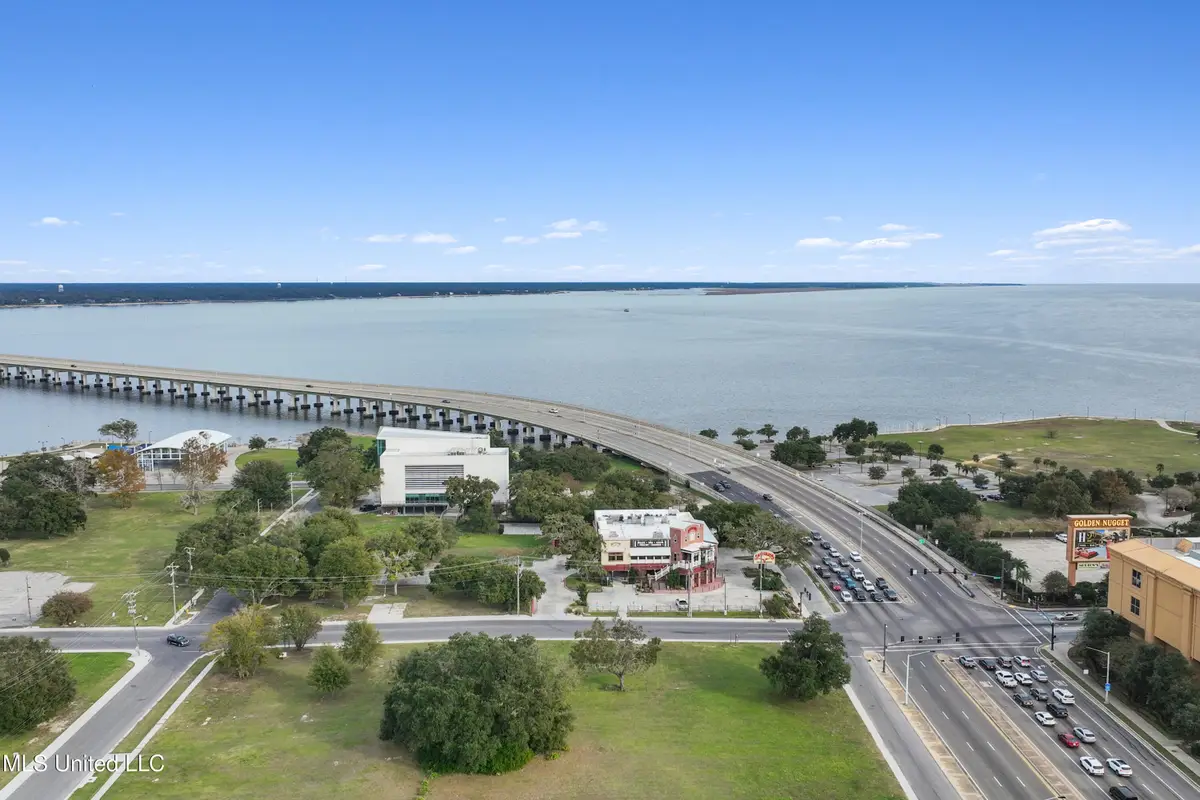 164 Beach, Biloxi, MS 39530 - Image #1