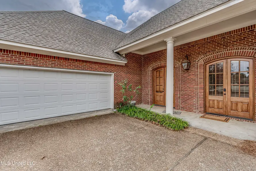 136 Savoy Park Park, Madison, MS 39110 - Image #2