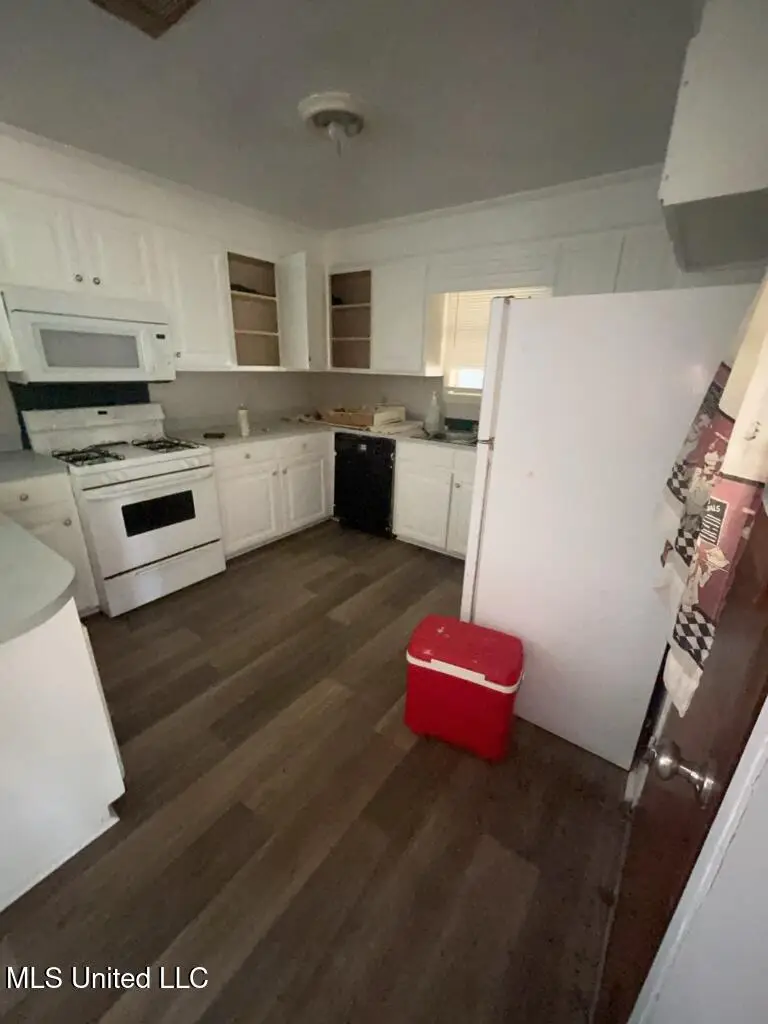 3323 Longwood Drive, Jackson, MS 39212 - Image #3