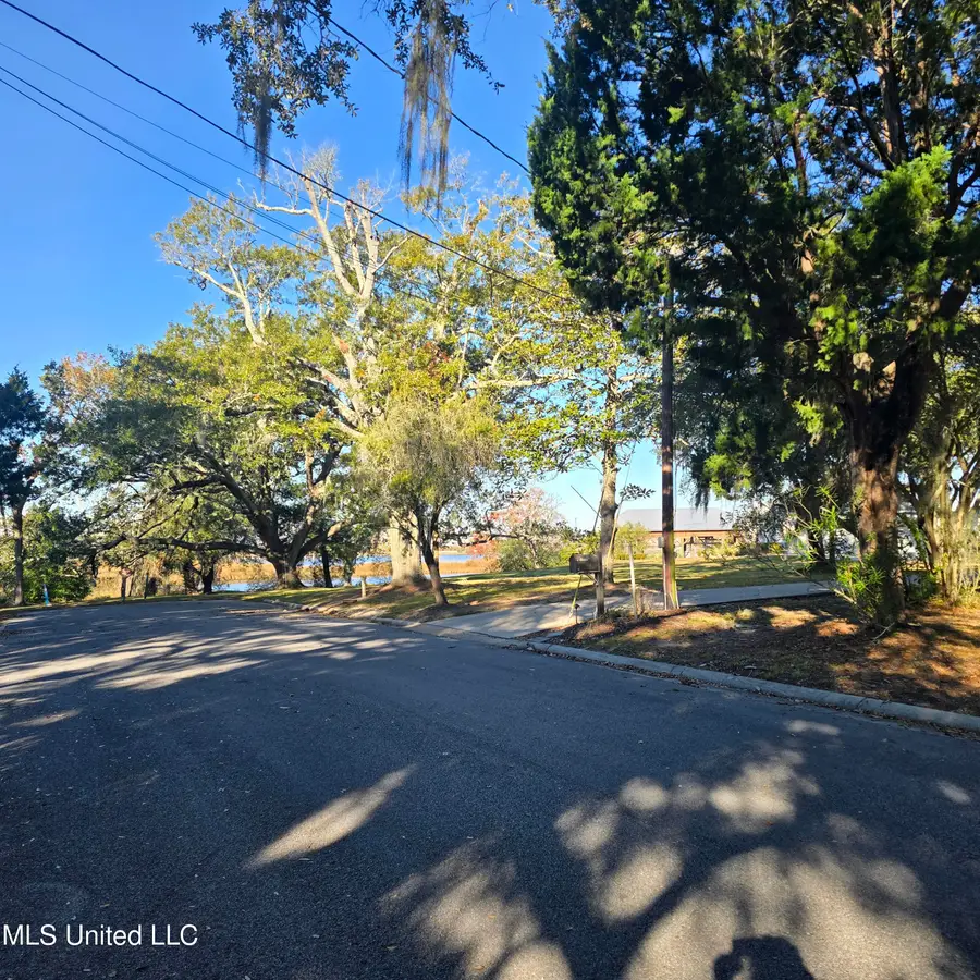 704 Washington Avenue, Pascagoula, MS 39567 - Image #3