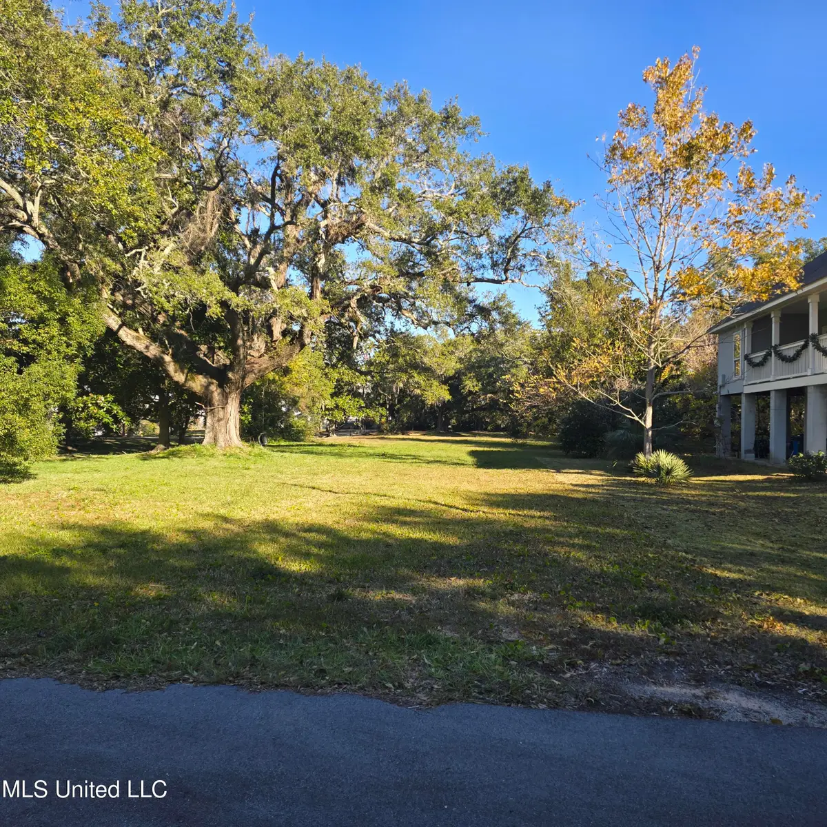713 Farnsworth Avenue, Pascagoula, MS 39567 - Image #1