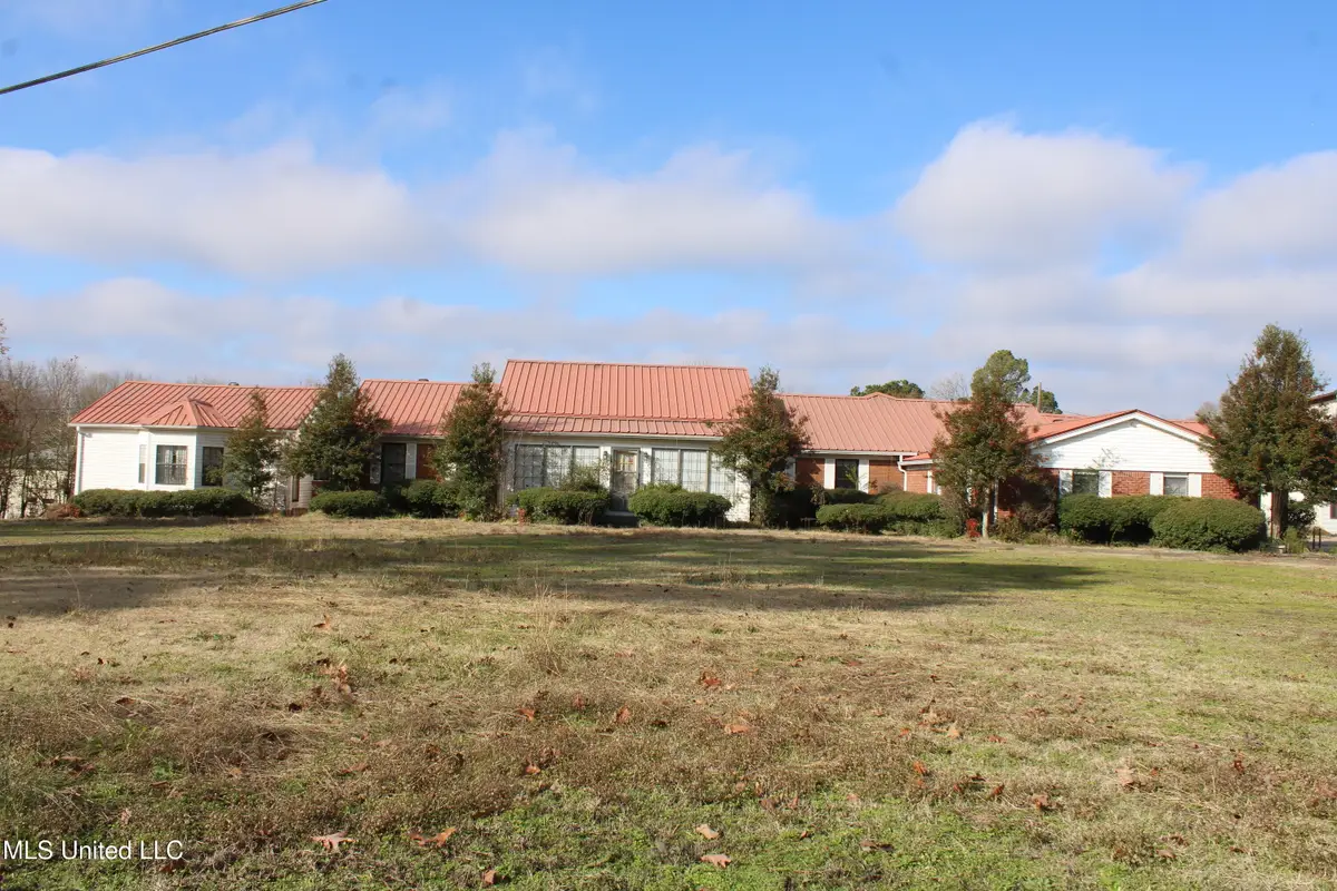76 Peach Tree Road, Byhalia, MS 38611 - Image #1