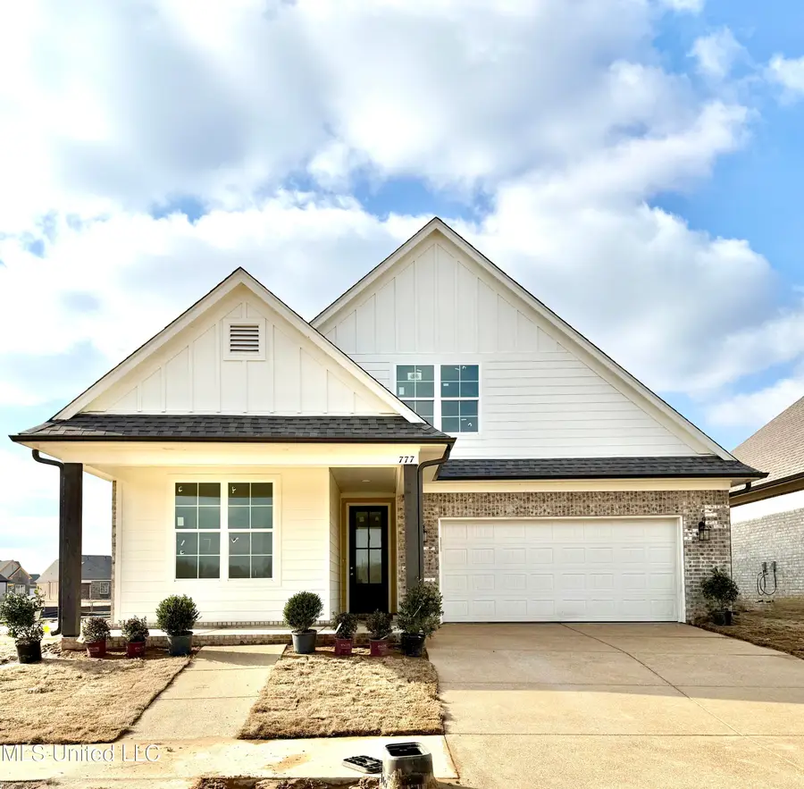 773 W Quitman Court, Nesbit, MS 38651 - Image #2