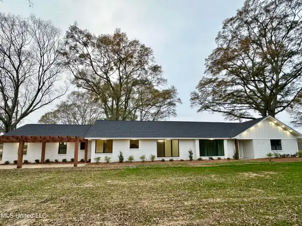 125 Barr Hill Drive, Magee, MS 39111