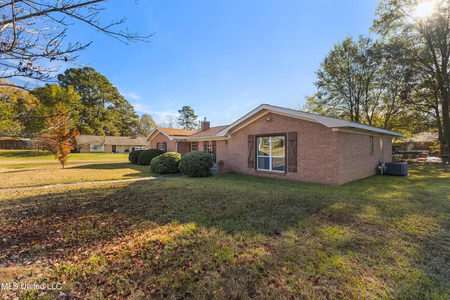 112 Marshall Place, Hattiesburg, MS 39402 - Image #2