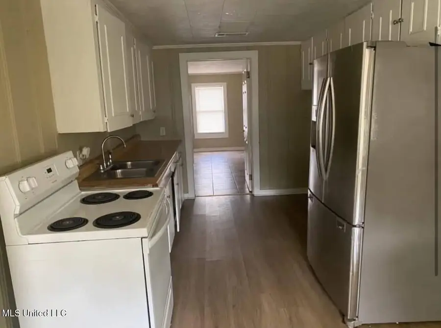 1027 Woodville Drive, Jackson, MS 39212 - Image #3