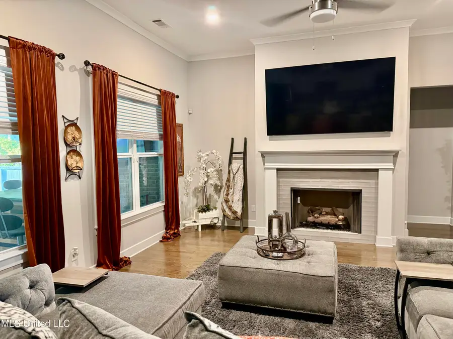 6934 N Sunrise Loop, Olive Branch, MS 38654 - Image #2