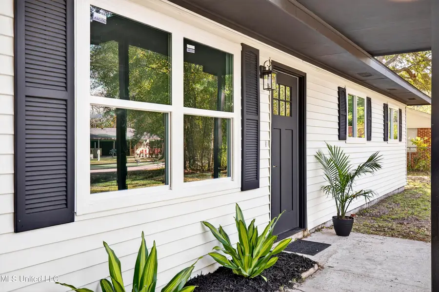 4628 Hilltop Drive, Ocean Springs, MS 39564 - Image #3