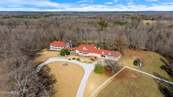 532 Quailwood Road, Holly Springs, MS 38635