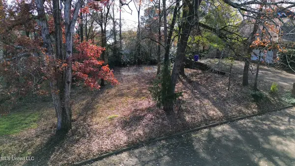 1927 N Petit Bois Street, Jackson, MS 39216