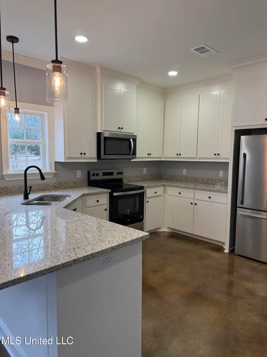 225 SE 7th Avenue, Magee, MS 39111 - #2