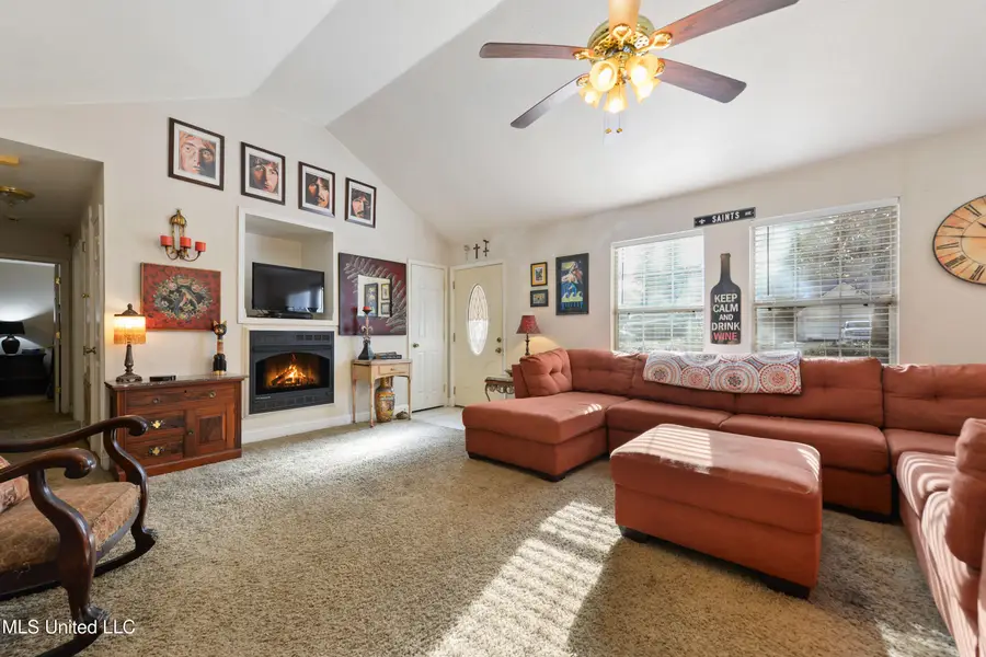 612 Oak Street, Ocean Springs, MS 39564 - Image #3