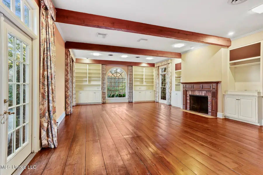 2060 Sheffield Drive, Jackson, MS 39211 - Image #3