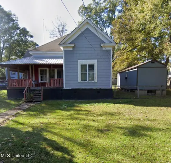 1057 Oak Avenue, McComb, MS 39648