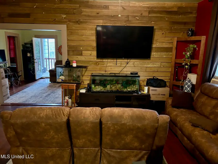 1057 Oak Avenue, McComb, MS 39648 - Image #3