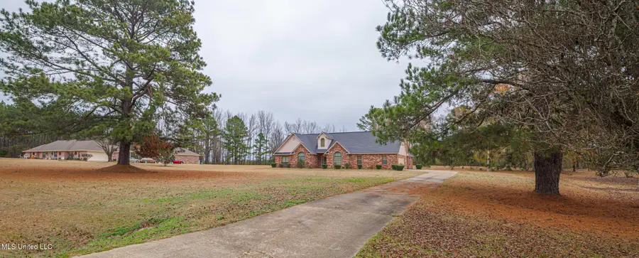 259 E Cobbville Drive, Canton, MS 39046 - Image #2