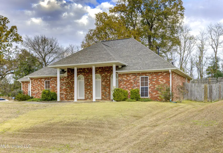 220 Manchester Drive, Vicksburg, MS 39183 - Image #3