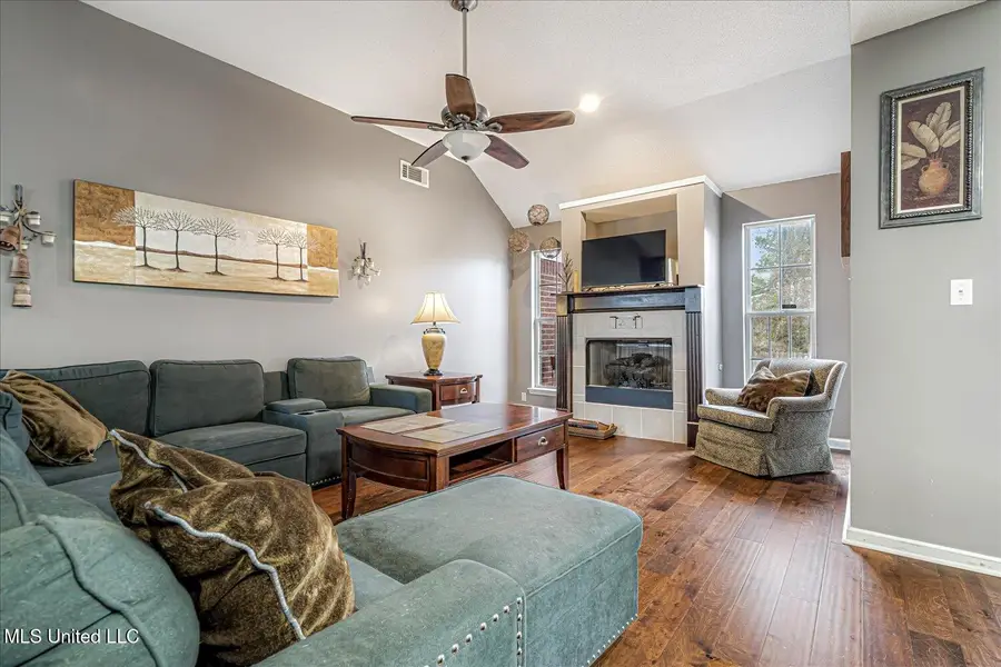 4978 Graham Lake Drive, Olive Branch, MS 38654 - Image #3