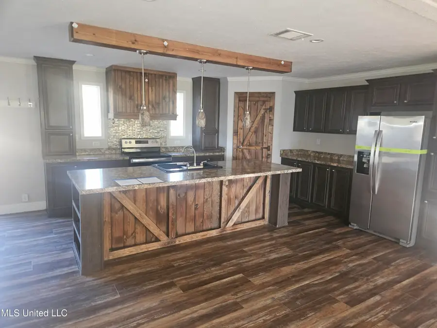 17209 Red Top Lane, Moss Point, MS 39562 - Image #3