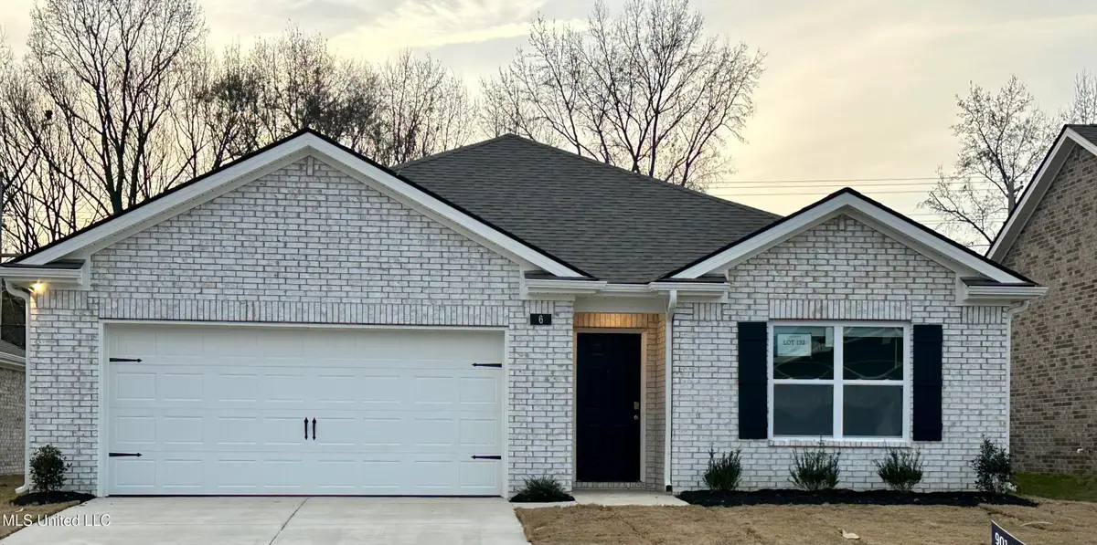 18 S Thorn Tree Street, Byhalia, MS 38611 - Image #1