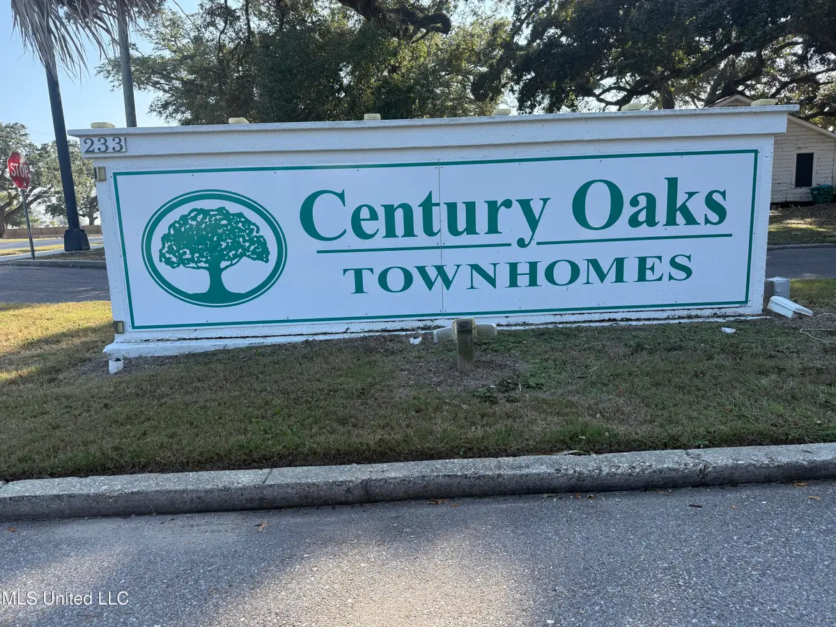 1101 Century Oaks Drive, Gulfport, MS 39507 - Image #1