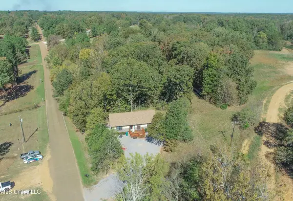 2650 County Road 170, Oakland, MS 38948