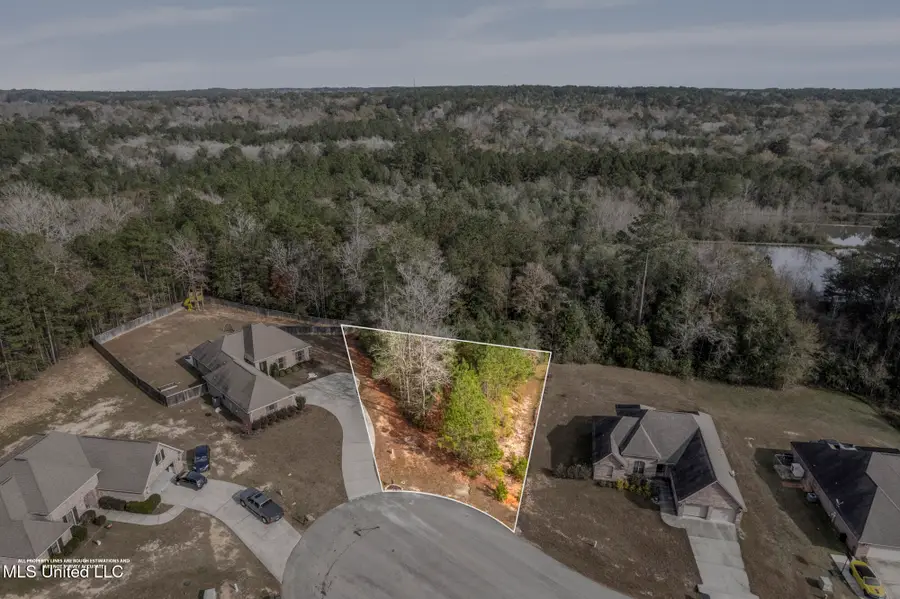 108 Creedmoor, Hattiesburg, MS 39402 - Image #2