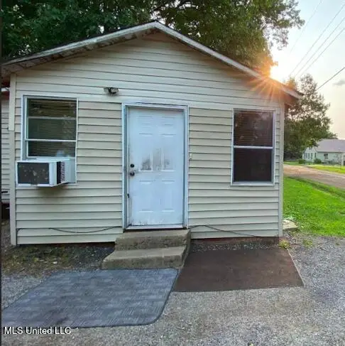 307 Stuart Street, Indianola, MS 38751