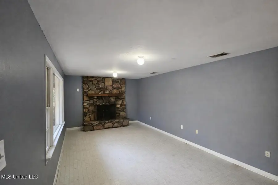 4620 Sutton Avenue, Moss Point, MS 39563 - Image #3
