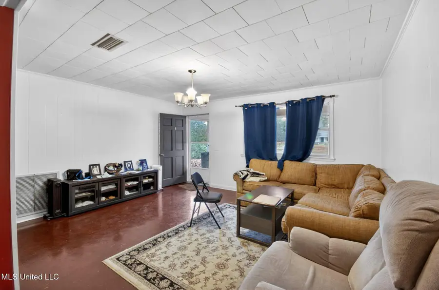 904 Pecan Avenue, Philadelphia, MS 39350 - Image #3