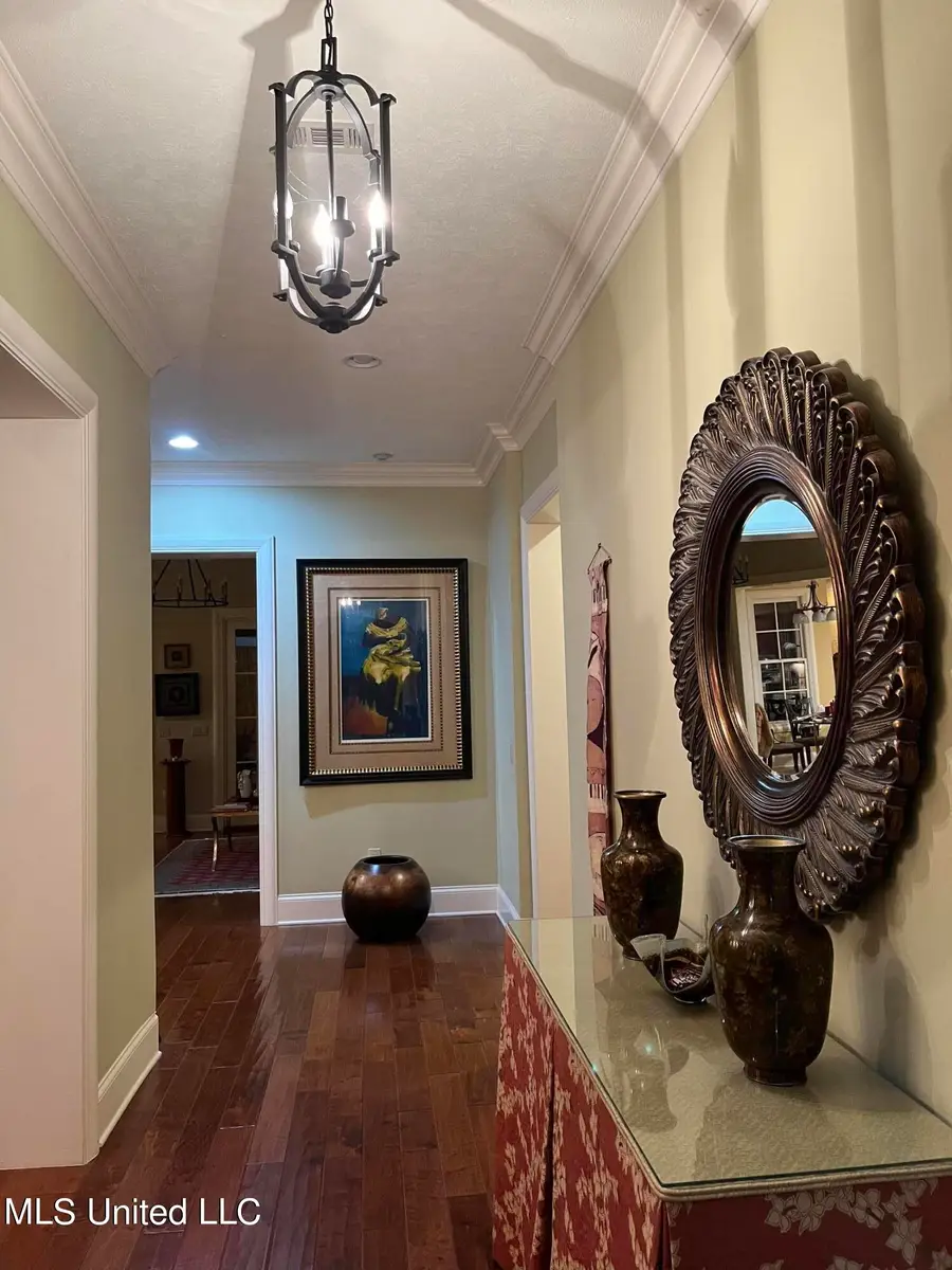 5933 Fontaine Park Drive, Jackson, MS 39206 - Image #3