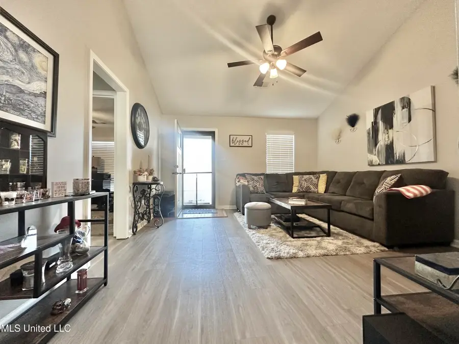 7640 Iris Drive, Southaven, MS 38671 - Image #2