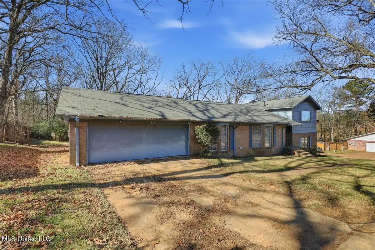 927 Royal Oak Drive, Jackson, MS 39209 - Image #1