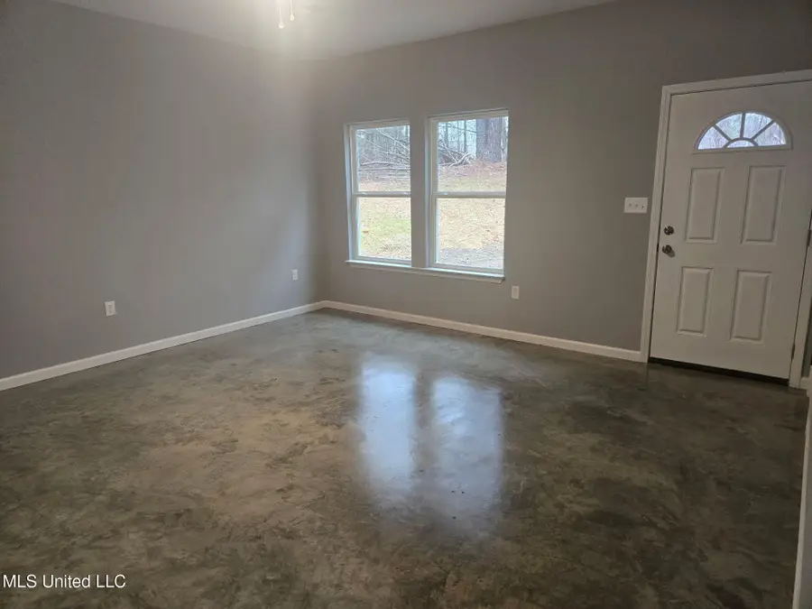 460 Magnolia Circle, Sarah, MS 38665 - Image #2