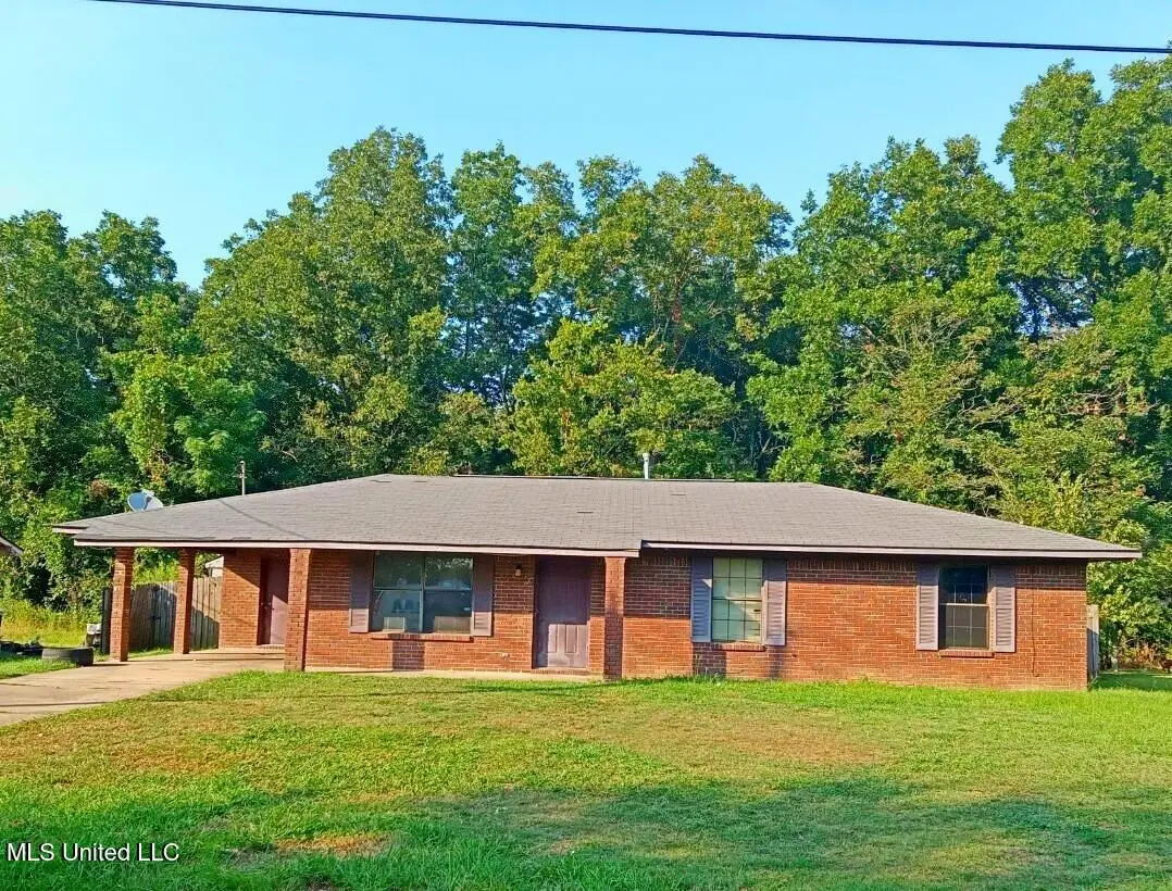 196 Northpoint Drive, Yazoo City, MS 39194 - Image #1