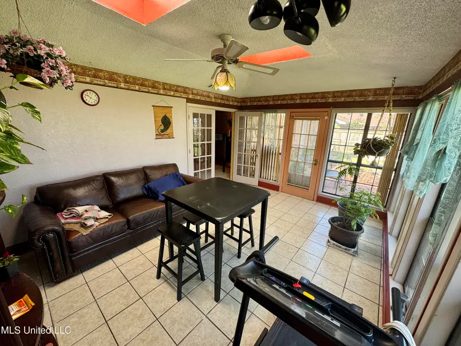 1612 College Street, Cleveland, MS 38732 - Image #3