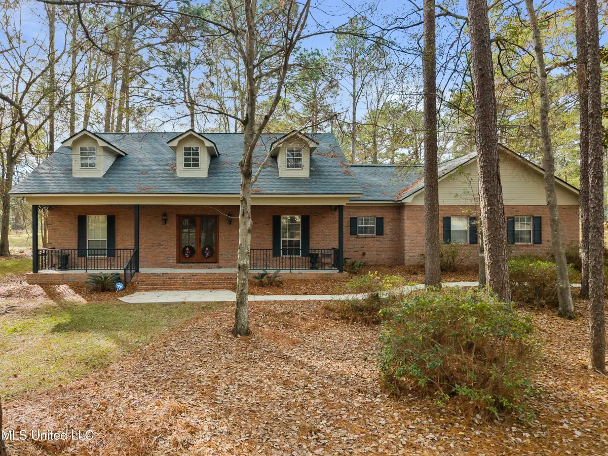 87 Fairlake Drive, Hattiesburg, MS 39402 - Image #1