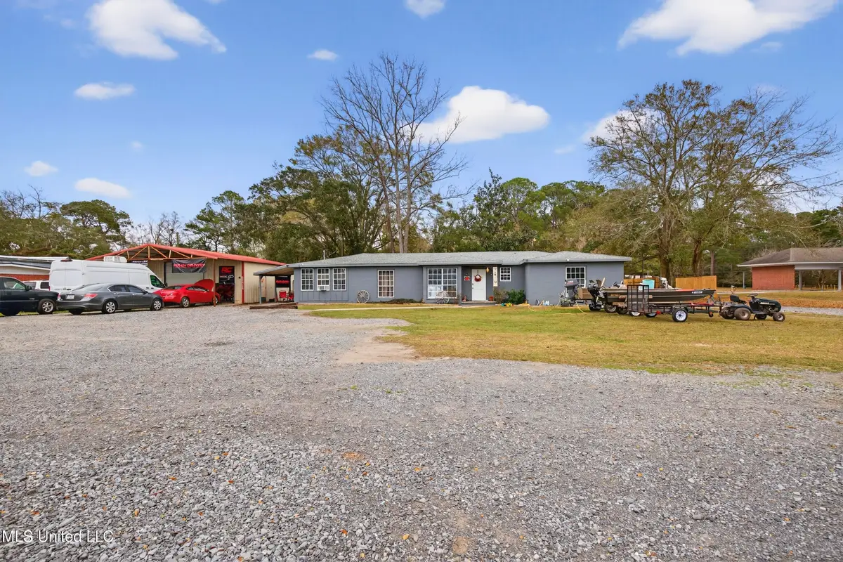 7621 Elder Ferry Road, Moss Point, MS 39563 - Image #1