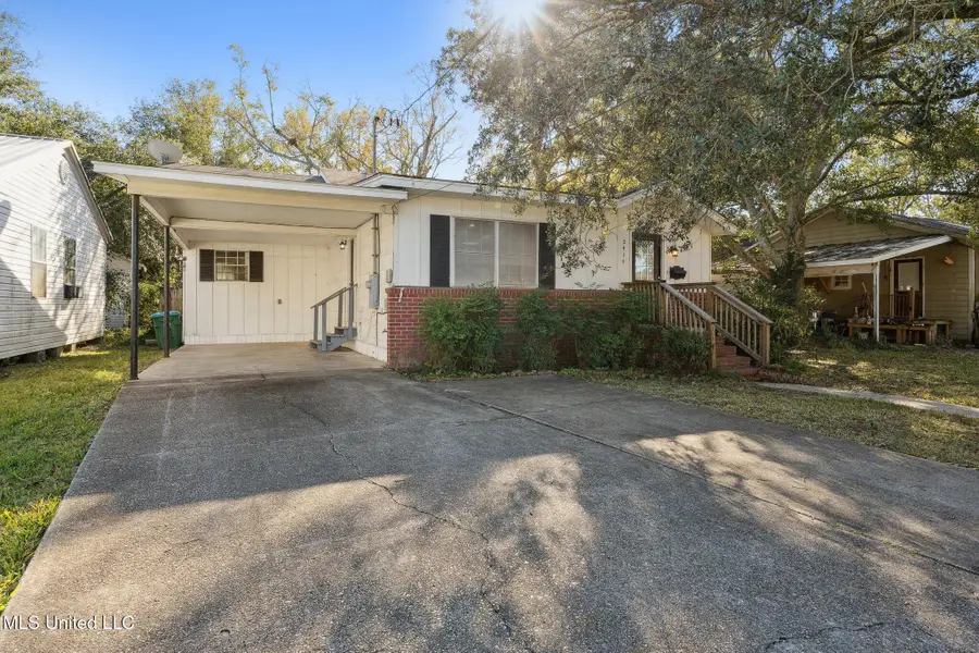 2410 Tyler Avenue, Pascagoula, MS 39567 - Image #2