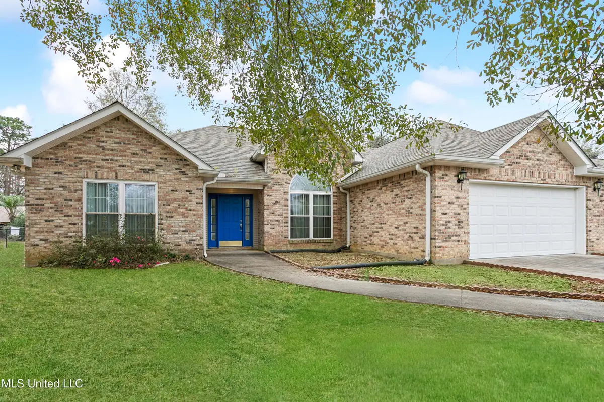 211 Hilltop Drive, Carriere, MS 39426 - Image #1