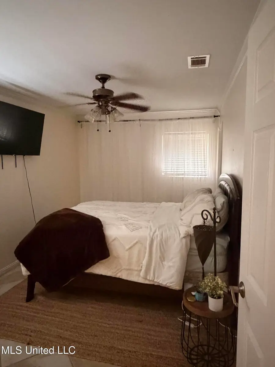 4507 Navaho Avenue, Pascagoula, MS 39581 - Image #3