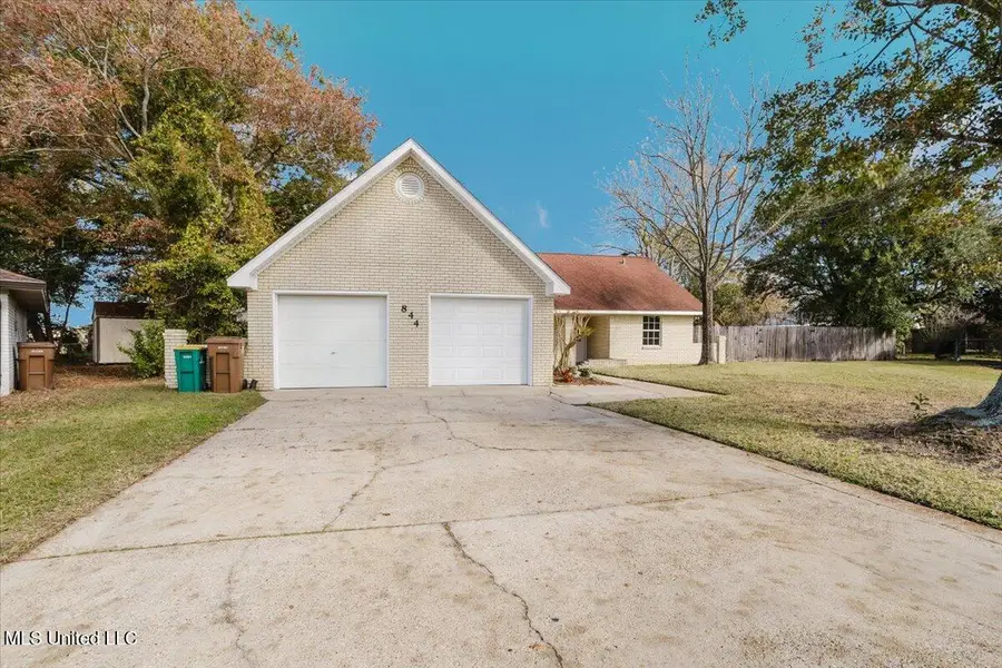 844 Carolee Circle, Biloxi, MS 39532 - Image #2
