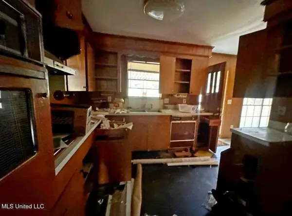 1110 Dardanelle Drive, Jackson, MS 39204