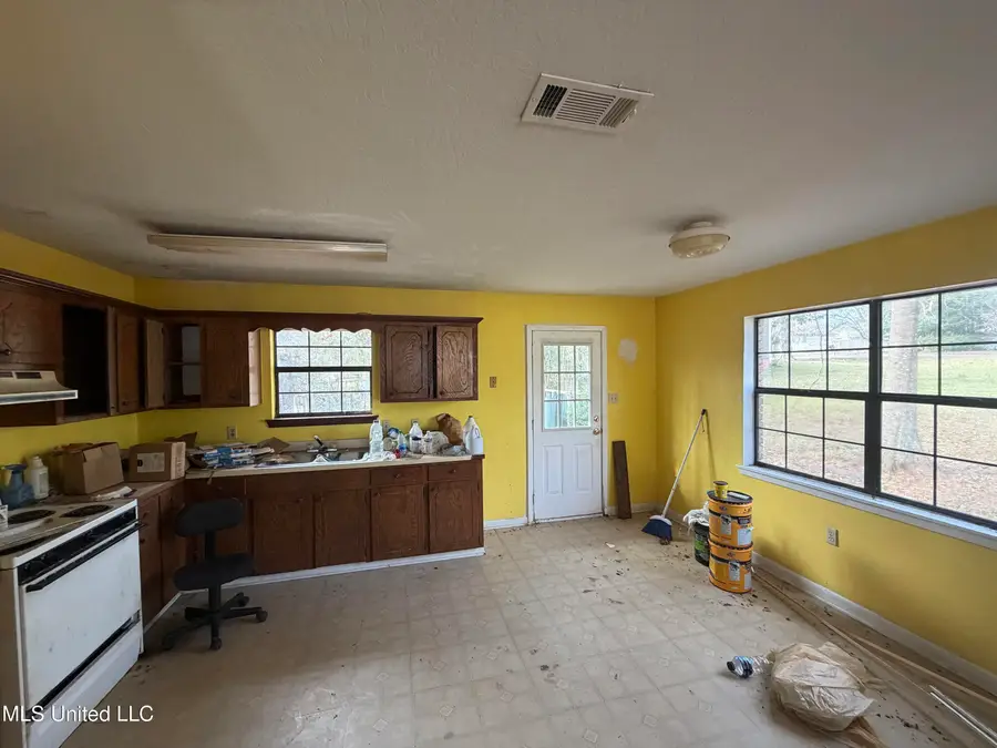 1129 W 6th Street, Prentiss, MS 39474 - Image #2