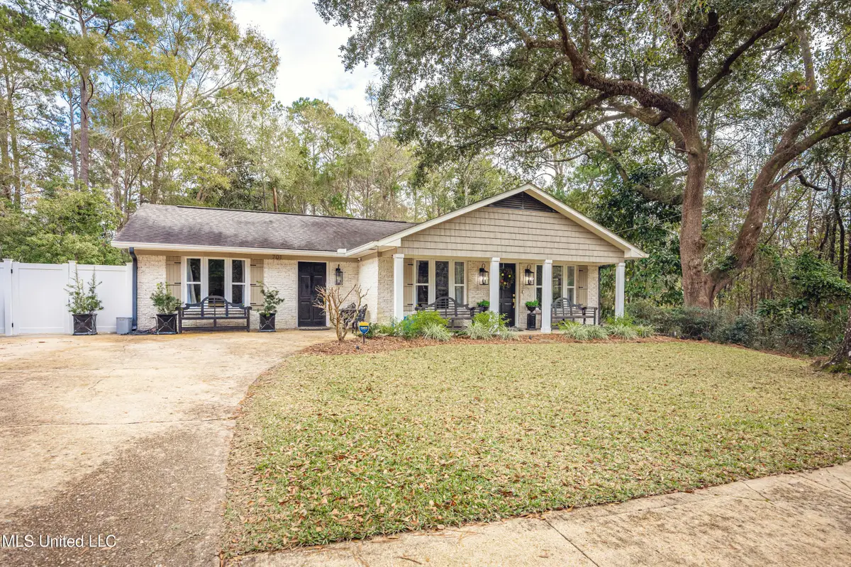 701 Pine Hills Road, Ocean Springs, MS 39564 - Image #1