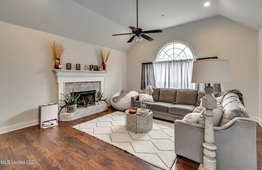 708 Oak Trail, Canton, MS 39046 - Image #3