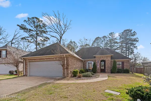 102 Woodridge Drive, Pearl, MS 39208