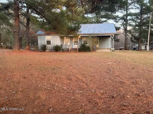 2003 Rocky Creek Road, Morton, MS 39117